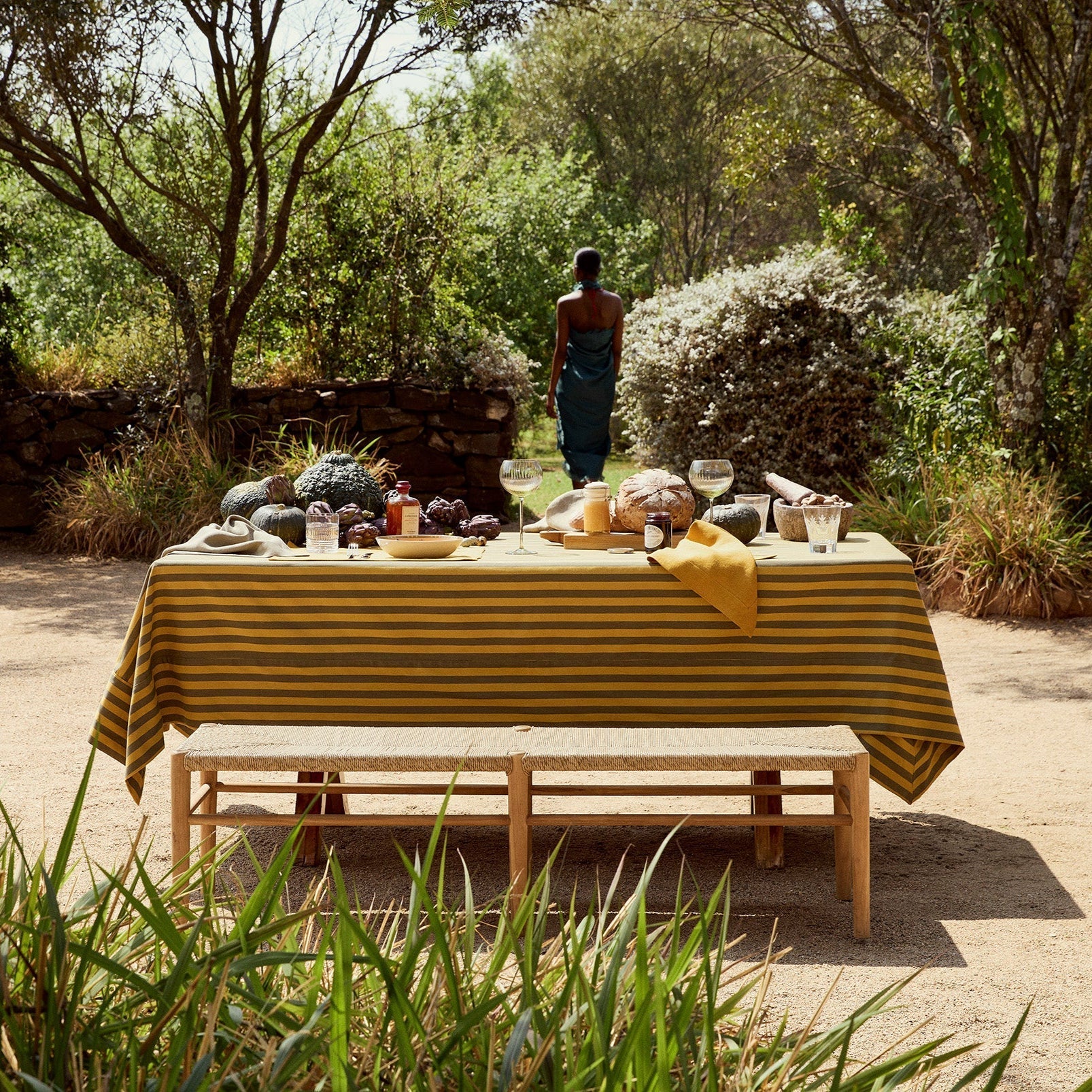 How Interior Designers and Hotel Procurement Teams Purchase for Hotels