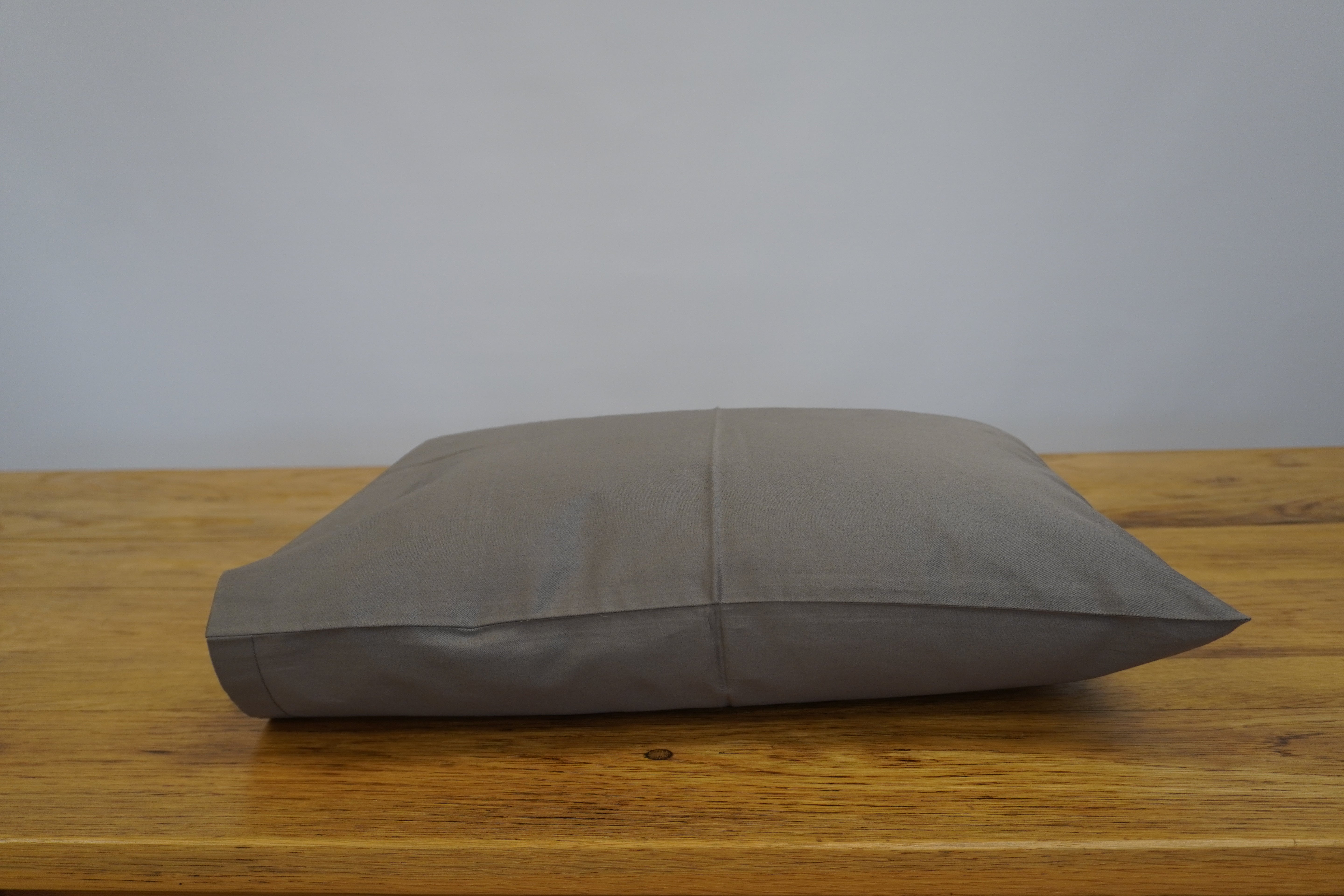 Italian Sateen Housewife Travel Pillows