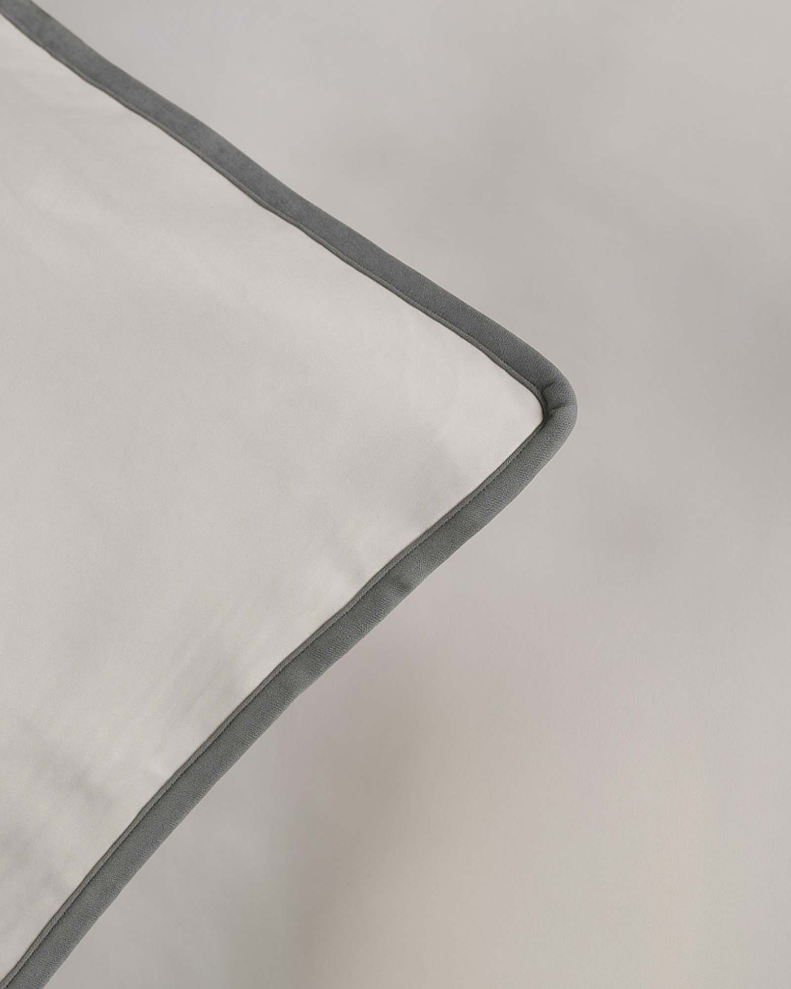 #color_Bianco Ottico with Baguio