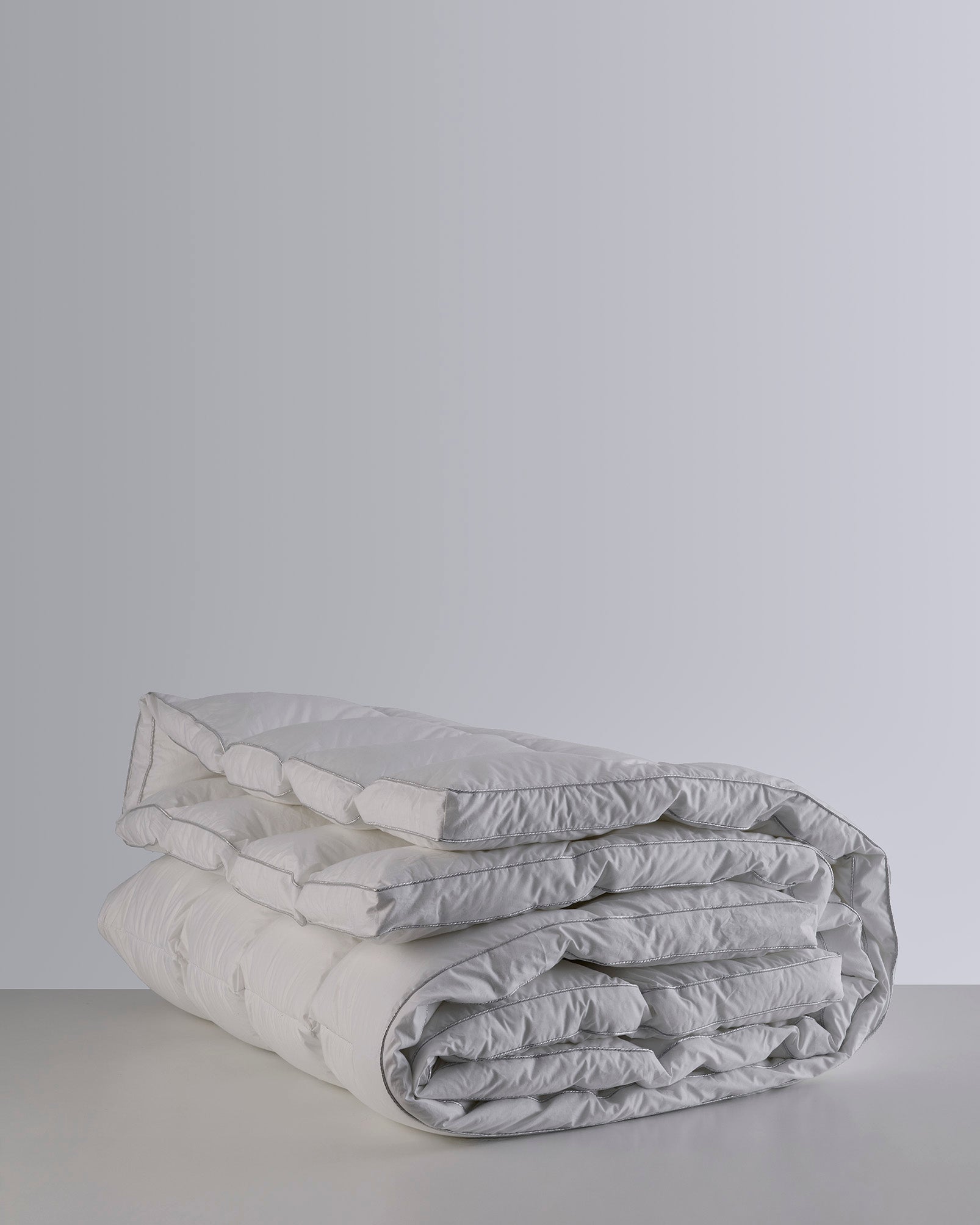 Mattress Topper: 20/80% Duck Down & Feather fill (240TC downproof)