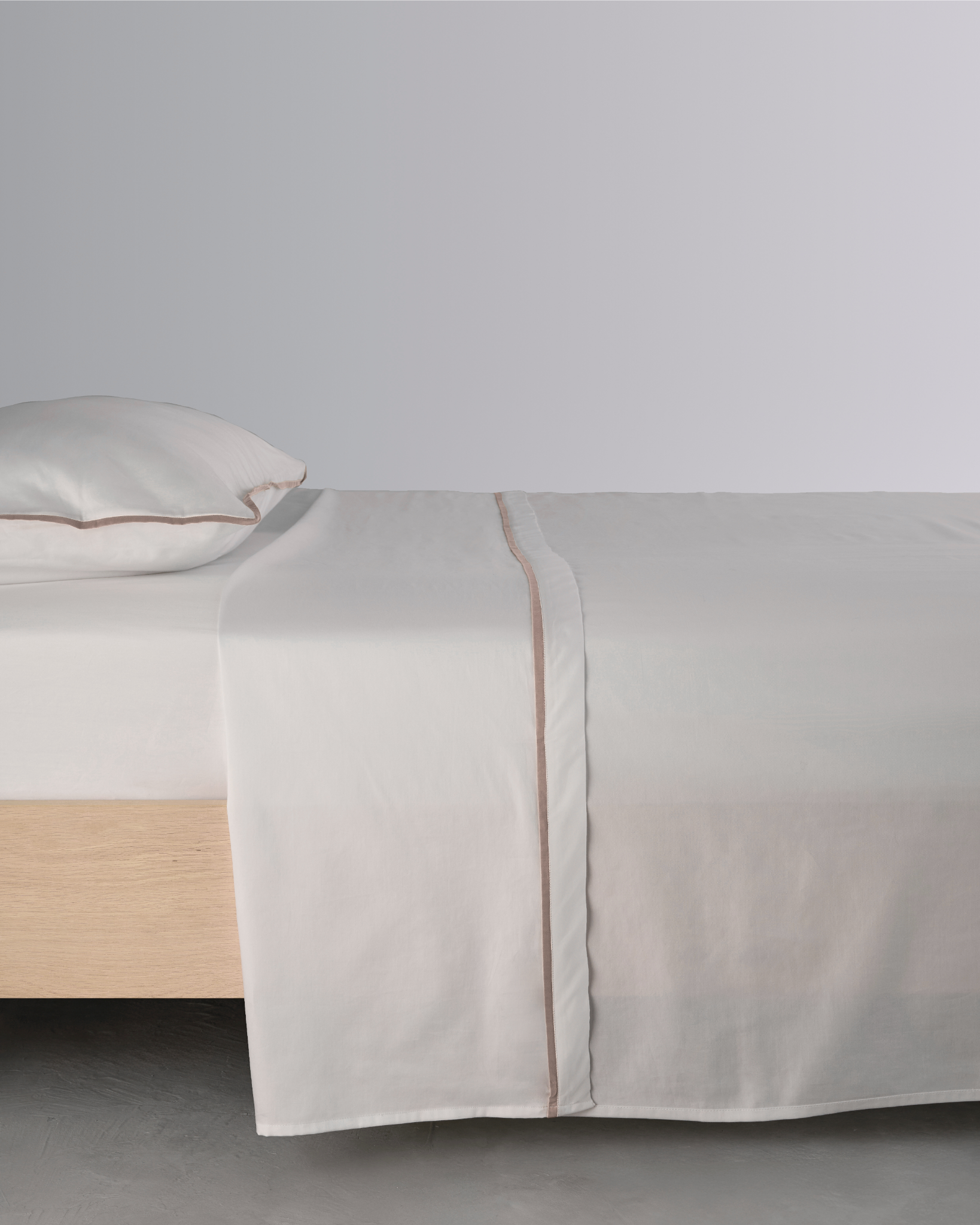 Italian Sateen Soft Piping Pillowcase